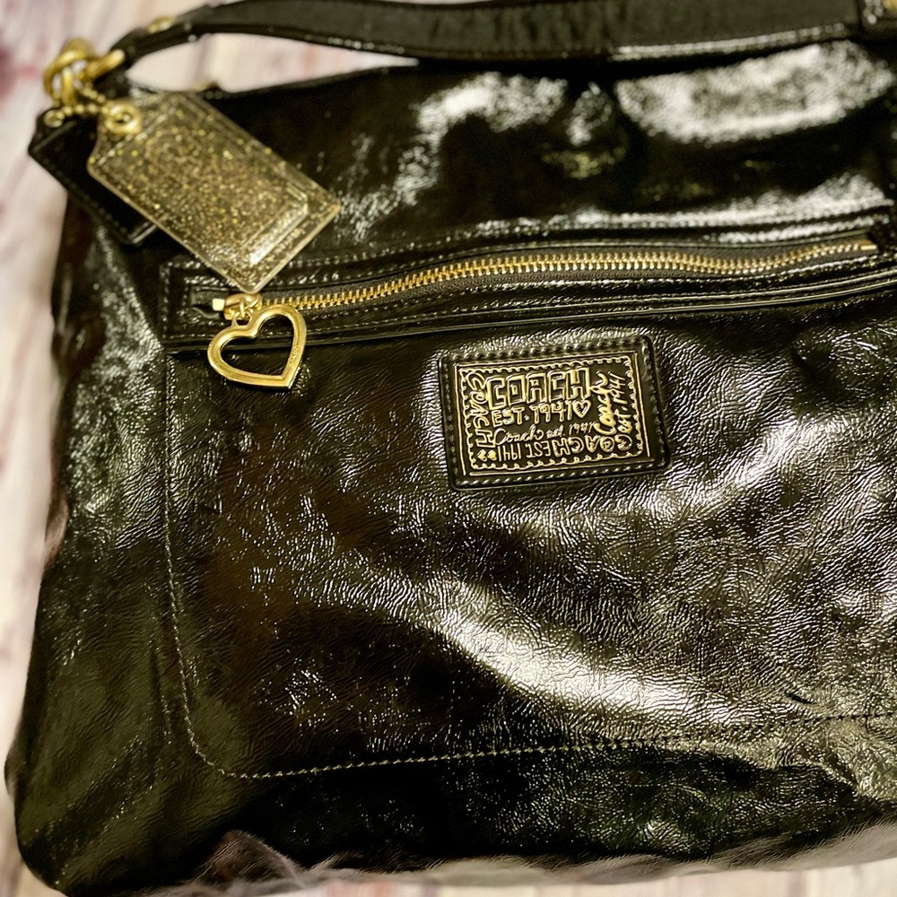 Coach Daisy Liquid Gloss Patent Leather shoulder bag - Picture 3 of 11
